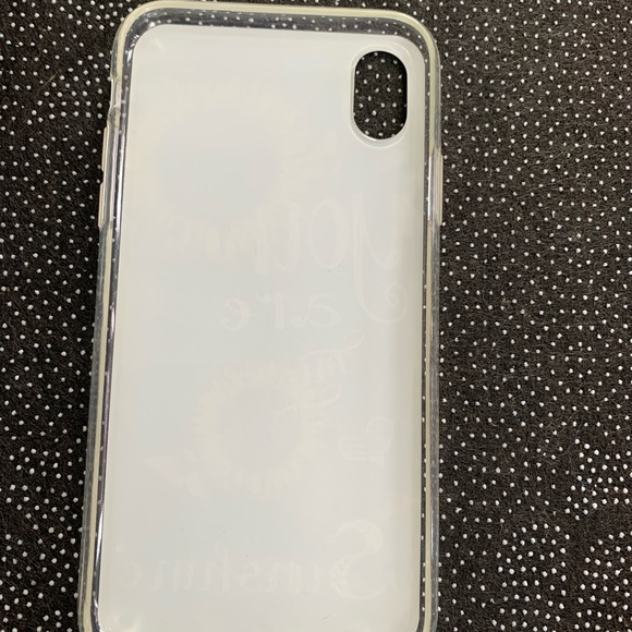 iPhone XR phone case - Picture 3 of 5